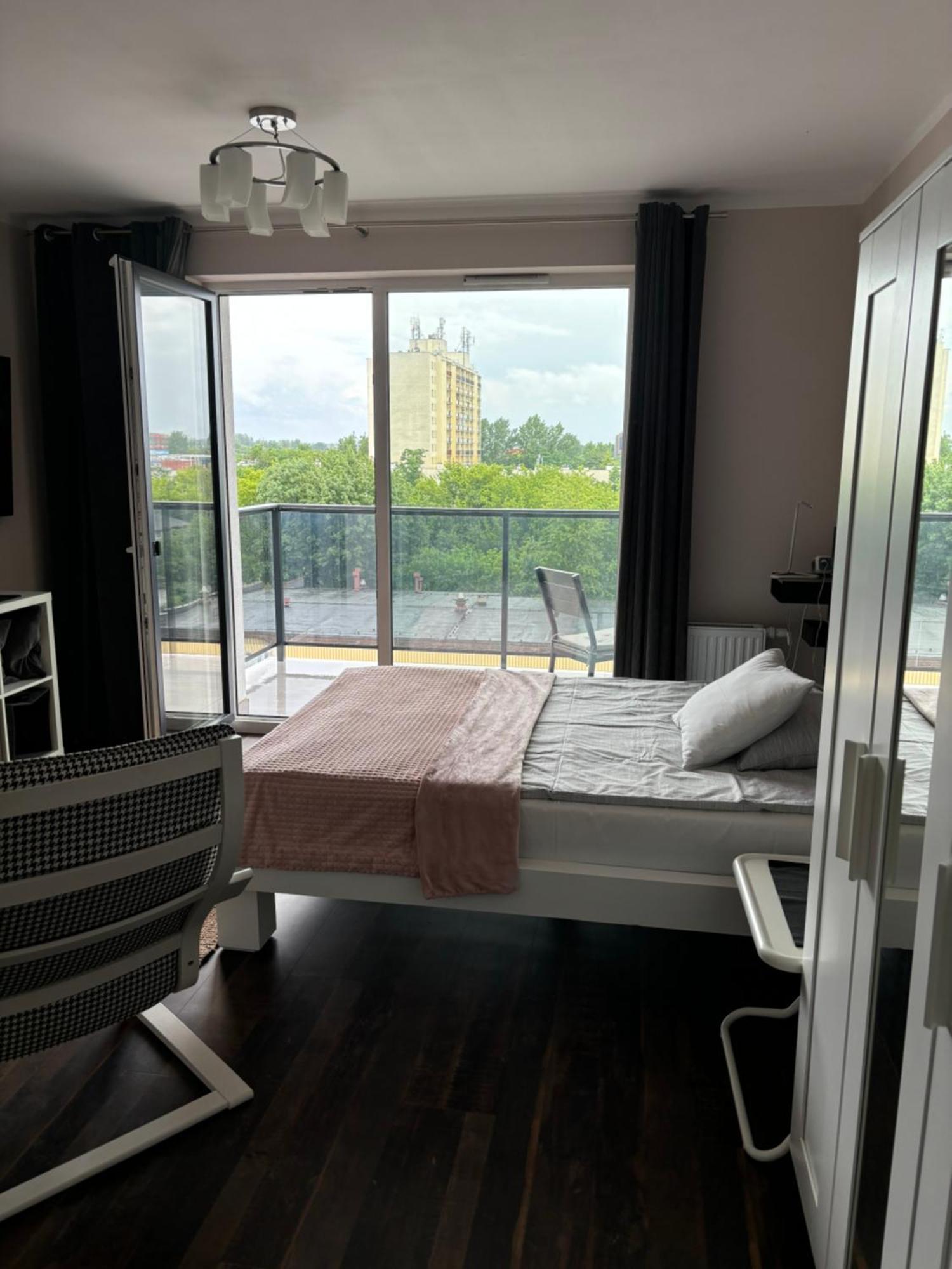 Kawalerka Na Targowej Appartement Stary Toruń Buitenkant foto